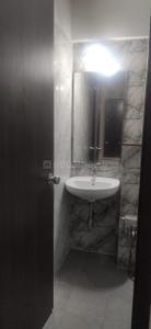 Bathroom Image of 600 Sq.ft 1 BHK Apartment / Flat for rent in Thane West Thane for Rs. 30000