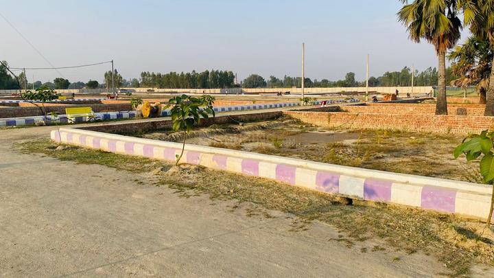 Green square city Main Image 1