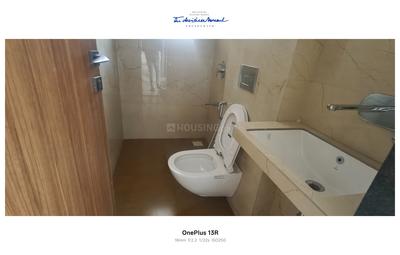 Bathroom Image of 2500 Sq.ft 4 BHK Apartment / Flat for rent in Sope Estate, Gangapur Nashik for Rs. 36000