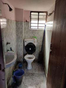 Bathroom Image of 550 Sq.ft 2 BHK Builder Floor for rent in New Alipore Kolkata for Rs. 10000