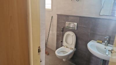Image of 1600 Sq.ft 3 BHK Apartment / Flat for rent in Sholinganallur, Chennai for Rs. 40000