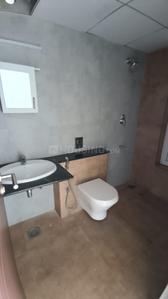 Bathroom Image of 1927 Sq.ft 3 BHK Apartment / Flat for rent in Hiranandani Parks Apartment, Oragadam Sriperambattur Chennai for Rs. 36000