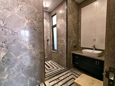 Image of 1800 Sq.ft 3 BHK Builder Floor for sale in Defence Colony, New Delhi for Rs. 130000000
