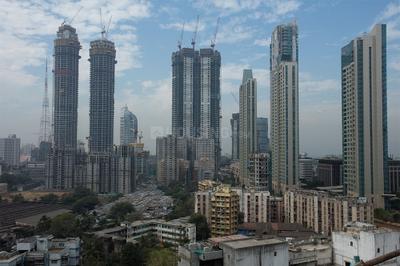 Image of 2050 Sq.ft 3 BHK Apartment / Flat for sale in Rustomjee Crown, Prabhadevi, Mumbai for Rs. 136000000