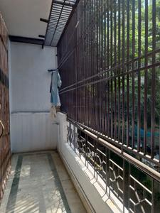 Bedroom Two Image of 1300 Sq.ft 3 BHK Apartment / Flat for rent in Janakpuri New Delhi for Rs. 40000