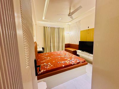 Bedroom Image of 2240 Sq.ft 3 BHK Apartment / Flat for sale in Jaypee Knights Court, Sector 131 Noida for Rs. 30000000