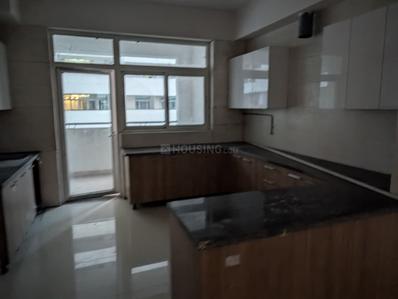 Kitchen Image of 3500 Sq.ft 4 BHK Apartment / Flat for sale in Parx Laureate, Sector 108 Noida for Rs. 80000000