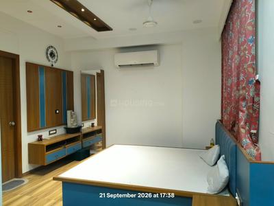 Bedroom Image of 3000 Sq.ft 3 BHK Independent House for rent in Thaltej Ahmedabad for Rs. 75000