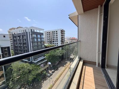 Balcony Image of 750 Sq.ft 2 BHK Apartment / Flat for rent in Santacruz West Mumbai for Rs. 150007