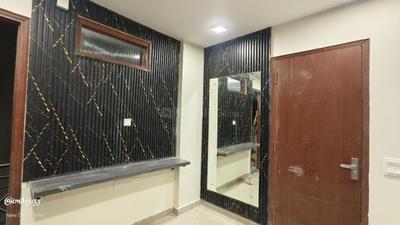 Balcony Image of 450 Sq.ft 1 BHK Apartment / Flat for rent in Lajpat Nagar New Delhi for Rs. 40000