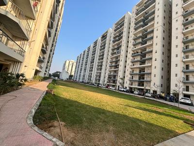 Building Image of 900 Sq.ft 2 BHK Apartment / Flat for sale in Advitya Homes, Sector 143 Faridabad for Rs. 5500000