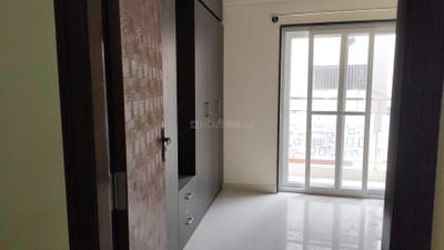 Bedroom Image of 1075 Sq.ft 2 BHK Apartment / Flat for rent in Halasuru Bengaluru for Rs. 50000