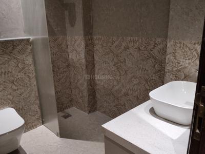 Image of 2000 Sq.ft 4 BHK Apartment / Flat for sale in Vasant Kunj, New Delhi for Rs. 17500000