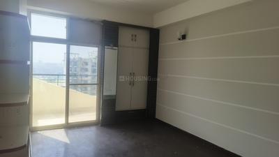Bedroom Image of 1250 Sq.ft 2 BHK Apartment / Flat for rent in Ajnara Gen X, Crossings Republik Ghaziabad for Rs. 17000