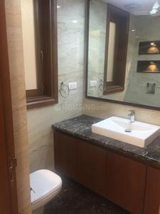 Bathroom Image of 2250 Sq.ft 3 BHK Builder Floor for sale in Hauz Khas New Delhi for Rs. 70000000
