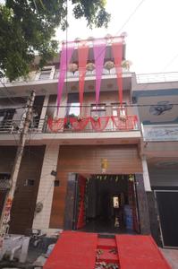 Image of 400 Sq.ft 2 BHK Builder Floor for rent in Chandrapuri Colony, Mathura for Rs. 8000