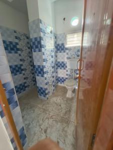 Bathroom Image of 850 Sq.ft 2 BHK Apartment / Flat for sale in Priya Apartment, Keshtopur Kolkata for Rs. 3100000