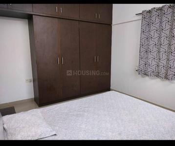 Bedroom Image of 900 Sq.ft 2 BHK Apartment / Flat for rent in Magarpatta Iris, Magarpatta City Pune for Rs. 40000