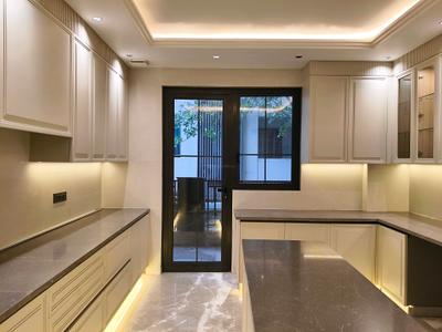 Kitchen Image of 3078 Sq.ft 4 BHK Builder Floor for sale in Sector 46 Gurgaon for Rs. 42500000