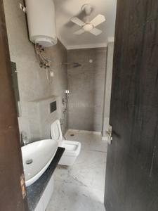 Image of 950 Sq.ft 2 BHK Builder Floor for rent in Ramesh Nagar, New Delhi for Rs. 35000