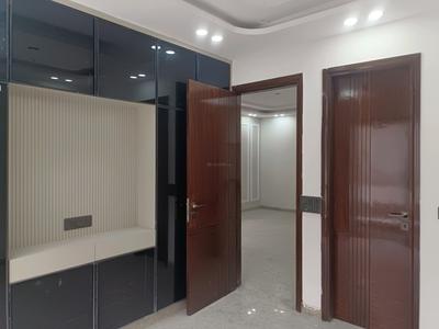 Bedroom Image of 1000 Sq.ft 3 BHK Builder Floor for sale in Pitampura New Delhi for Rs. 23500000