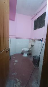 Bathroom Image of 630 Sq.ft 2 BHK Apartment / Flat for sale in Mukund Nagar Pune for Rs. 13000000