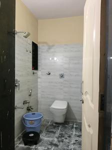Common Bathroom Image of 801 Sq.ft 2.5 BHK Apartment / Flat for rent in Arihant City Phase II Buillding F G H I J, Bhiwandi Thane for Rs. 25000