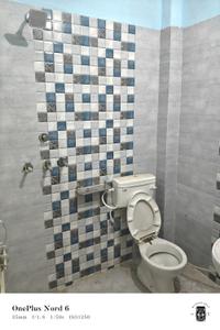 Bathroom Image of 1500 Sq.ft 2 BHK Independent House for rent in Ghayasuddinpur Allahabad for Rs. 12000