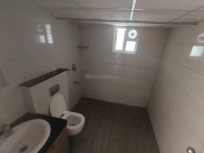 Bathroom Image of 2100 Sq.ft 3 BHK Apartment / Flat for rent in Shivaji Nagar Bengaluru for Rs. 110000