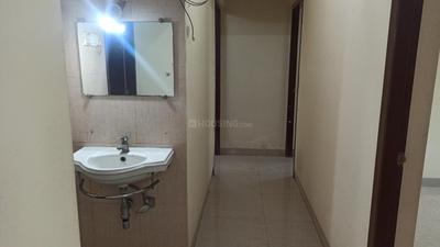 Bathroom Image of 1750 Sq.ft 3 BHK Apartment / Flat for sale in Orchid Spring Valley, Magarpatta City Pune for Rs. 16200000