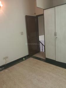 Bedroom Image of 1350 Sq.ft 3 BHK Builder Floor for rent in Janakpuri New Delhi for Rs. 49500
