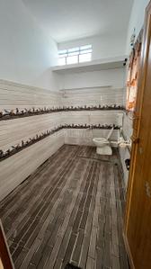 Bathroom Image of 800 Sq.ft 2 BHK Apartment / Flat for rent in K Chettipalayam Tiruppur for Rs. 12000