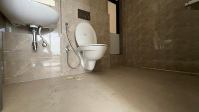Bathroom Image of 658 Sq.ft 1 BHK Apartment / Flat for rent in Kanakia Zen World, Kanjurmarg East Mumbai for Rs. 46000