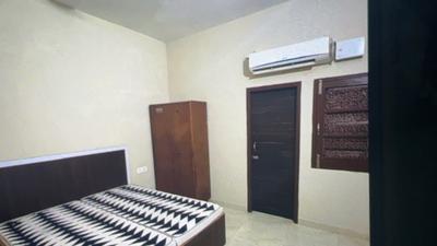 Bedroom Image of 750 Sq.ft 1 RK Builder Floor for rent in New Amritsar Colony Amritsar for Rs. 9000