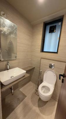 Image of 800 Sq.ft 2 BHK Apartment / Flat for sale in Santacruz West, Mumbai for Rs. 45500000