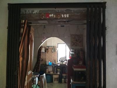 Main Entrance Image of 650 Sq.ft 2 BHK Builder Floor for sale in Picnic Garden Kolkata for Rs. 2200000