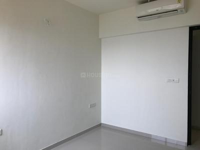 Bedroom Image of 985 Sq.ft 2 BHK Apartment / Flat for sale in Lodha Splendora, Thane West Thane for Rs. 9700000