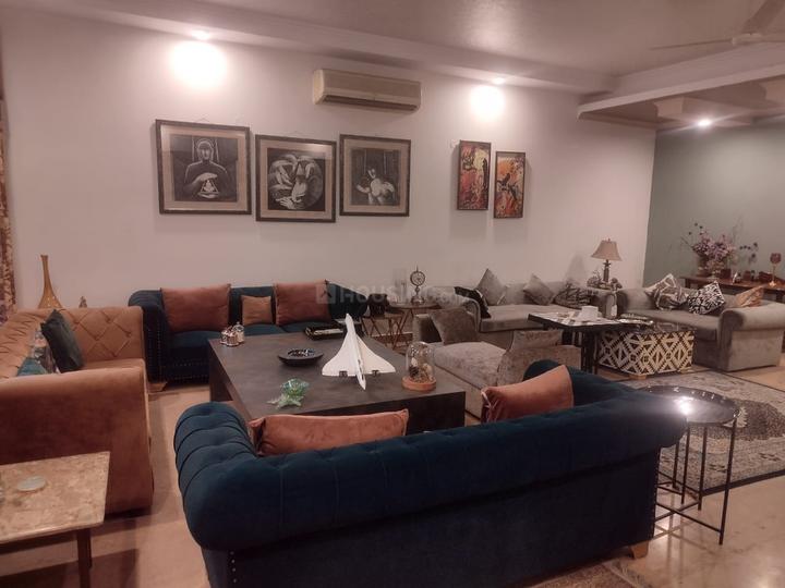 Rwa sector 20 Main Image 1