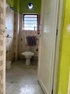 Bathroom Image of 700 Sq.ft 2 BHK Apartment / Flat for sale in Dhakuria Kolkata for Rs. 3000000