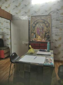 Bedroom Image of Shri Hari Girls PG in Laxmi Nagar, New Delhi