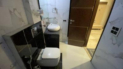 Image of 1800 Sq.ft 3 BHK Builder Floor for sale in Surajmal Vihar, New Delhi for Rs. 31000000
