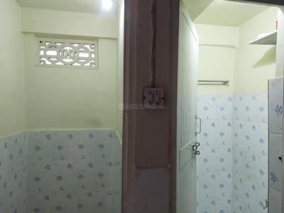 Bathroom Image of 1350 Sq.ft 4 BHK Independent House for sale in Chandkheda Ahmedabad for Rs. 12000000