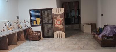 Hall Image of 882 Sq.ft 3 BHK Independent House for rent in Girdharpur Mathura for Rs. 8000