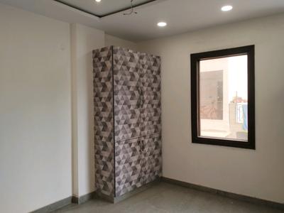 Bedroom Image of 1100 Sq.ft 3 BHK Builder Floor for sale in Shalimar Bagh New Delhi for Rs. 21000000