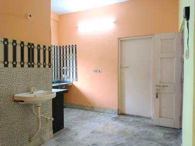 Living Room Image of 850 Sq.ft 2 BHK Builder Floor for rent in Paschim Putiary Kolkata for Rs. 8500