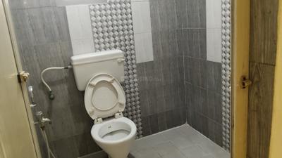 Bathroom Image of 760 Sq.ft 2 BHK Independent House for rent in Purasawalkam Chennai for Rs. 17000