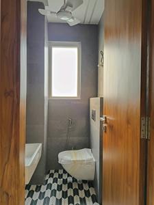 Common Bathroom Image of 2000 Sq.ft 4 BHK Builder Floor for sale in Indirapuram Ghaziabad for Rs. 22500000