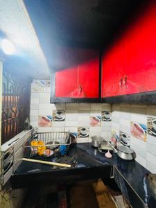 Kitchen Image of 1200 Sq.ft 4.5 BHK Independent House for rent in Kampoo Gwalior for Rs. 20000