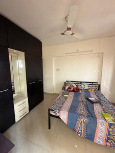 Bedroom Image of 990 Sq.ft 2 BHK Apartment / Flat for rent in Parth Parth Enclave, Karve Nagar Pune for Rs. 40000