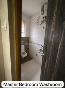 Bathroom Image of 1050 Sq.ft 2 BHK Apartment / Flat for rent in Anand Nagar, Sinhagad Road Pune for Rs. 32000